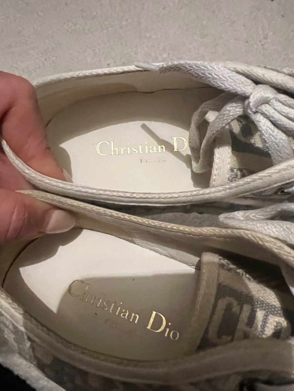 Dior Oblique Low-Top Sneakers in Grey and White - Picture 4 of 4